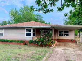 1110 Jackson St, Perry, OK 73077