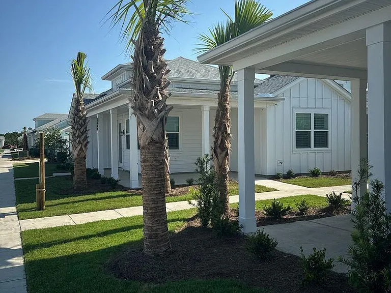 8806 Attitude Ave — Photo 3