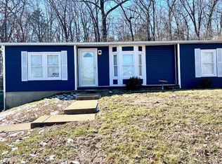 1733 Spruce Dr, High Ridge, MO 63049