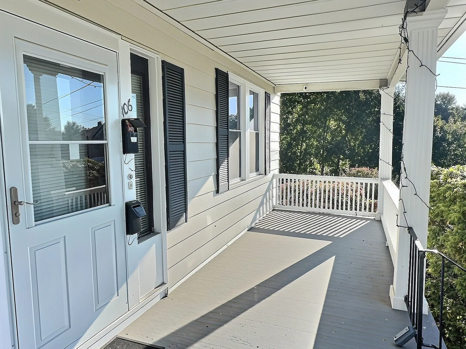2 bed, 850 sqft, $1,800 — Photo 3
