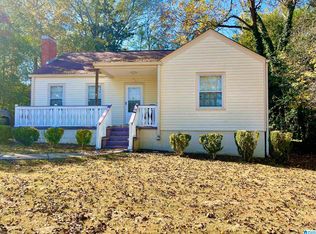 719 Cherokee St, Talladega, AL 35160
