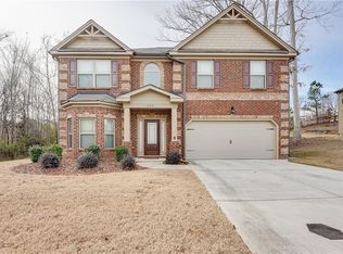 225 Traditions Dr, Loganville, GA 30052