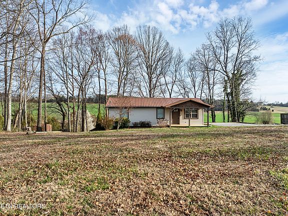 3rd image of 314 Thompson Rd