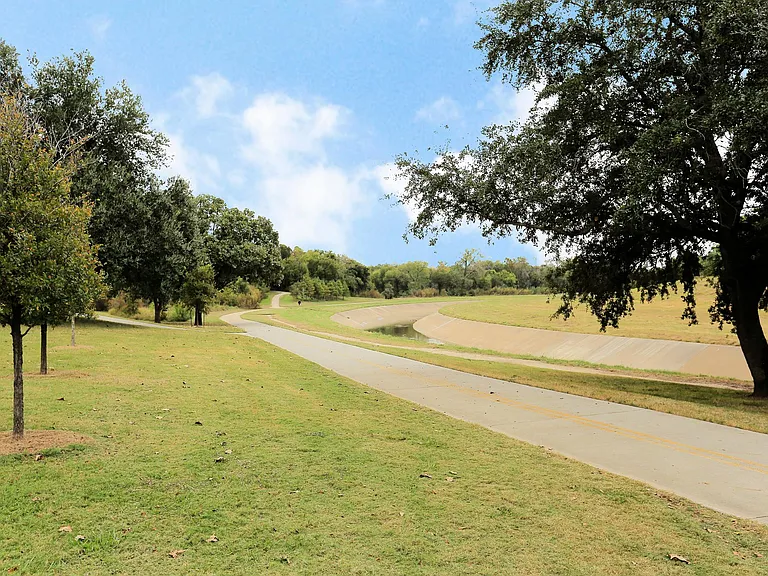The White Oak Bike Trail is right across from the complex.