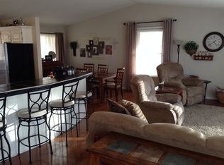 408 S Country Club Rd, Chanute, KS 66720