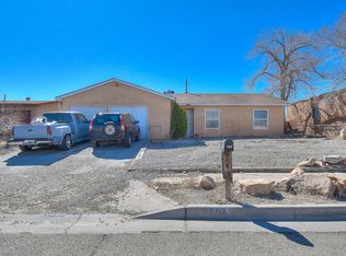 7404 Churchill Ln SW, Albuquerque, NM 87121