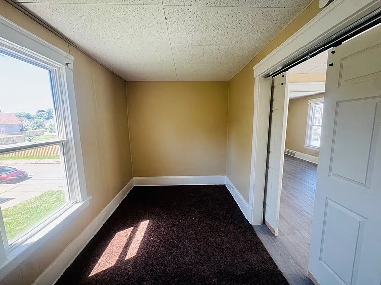 3405 Roehl Ave — Photo 12