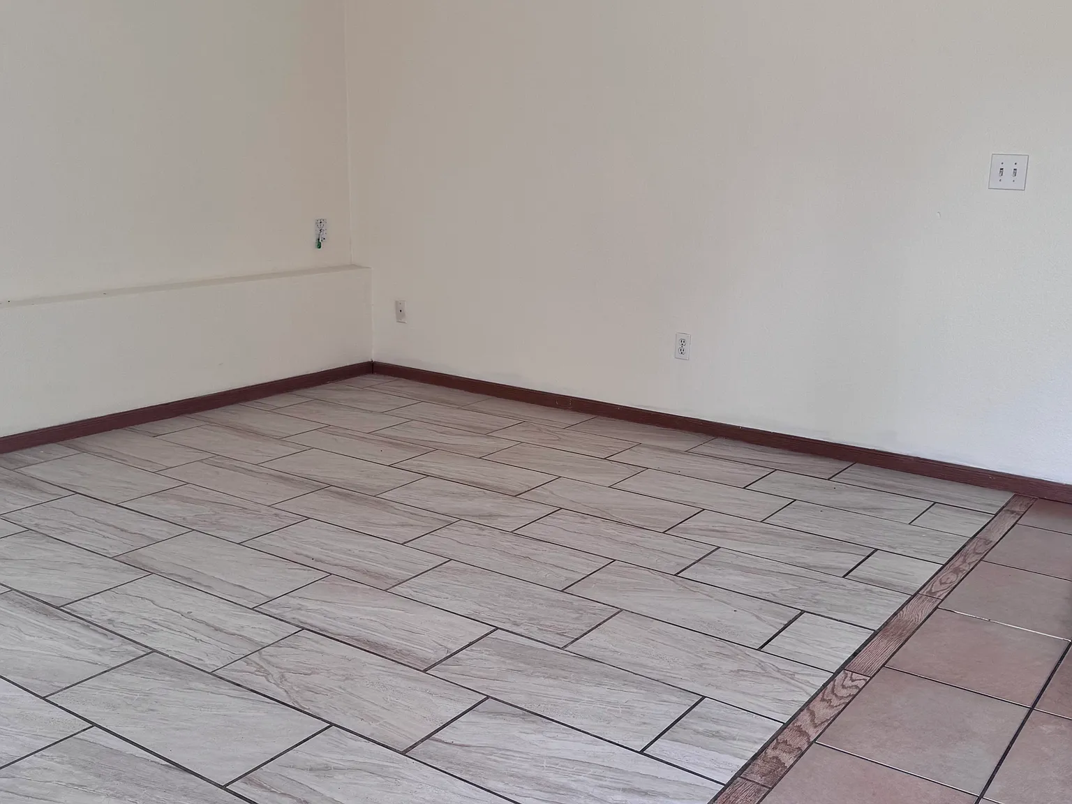 2 bed, $1,200 — Photo 4