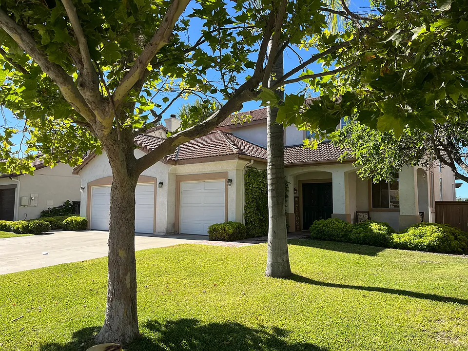 33243 Fox Rd