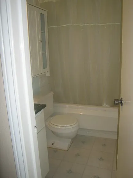 Bathroom2
