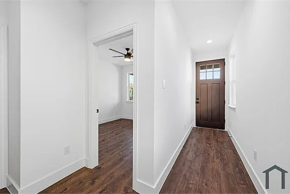 3 bed, 1604 sqft, $2,150 — Photo 4