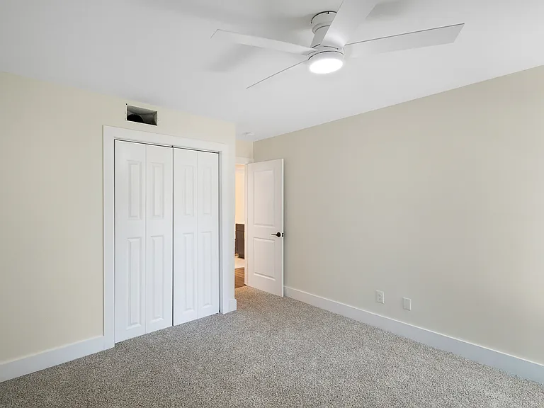 Acklen Apartments — Photo 29