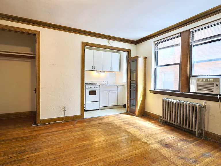 Apartments On Academy — Photo 16