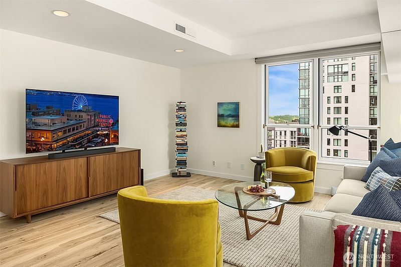 2nd image of 1107 1st Avenue #1501