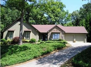 670 Wayt Rd, Roswell, GA 30076