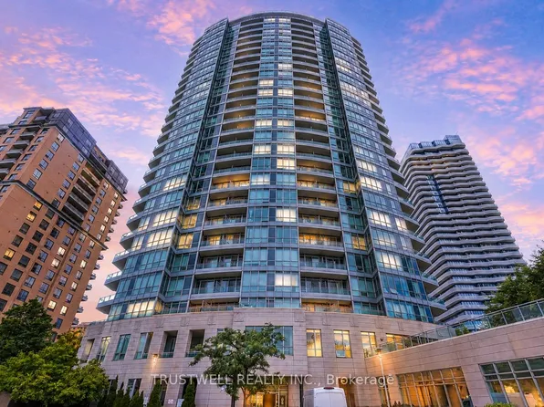 60 Byng Ave #2210, Toronto, ON M2N 7K3