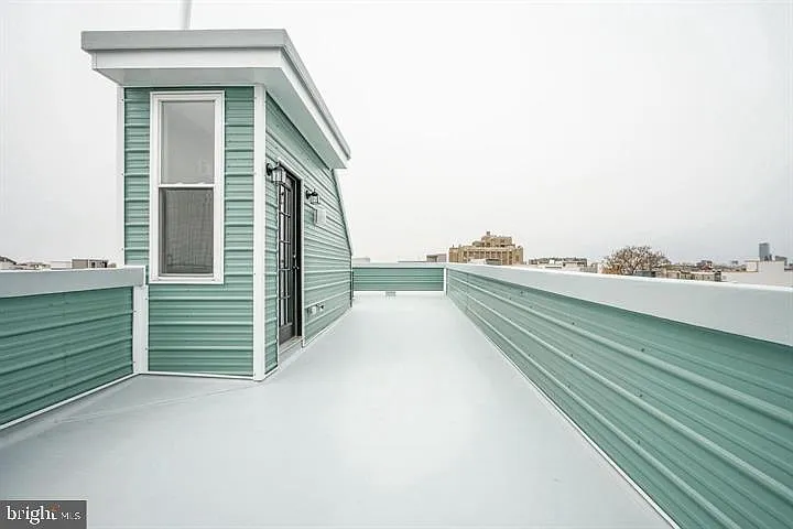 1939 S 6th St — Photo 9