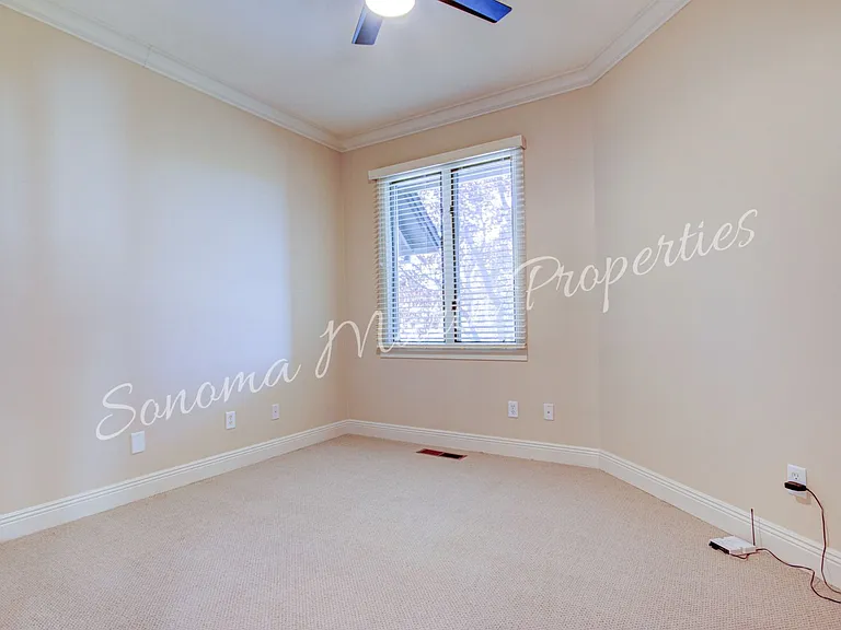 4626 Bennett View Dr — Photo 28