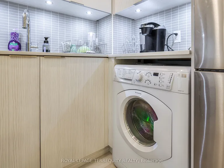 56 Annie Craig Dr #606 — Photo 23