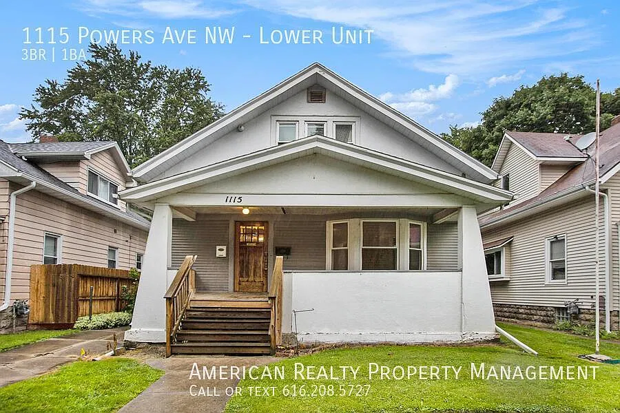 3 bed, 856 sqft, $1,600 — Photo 1