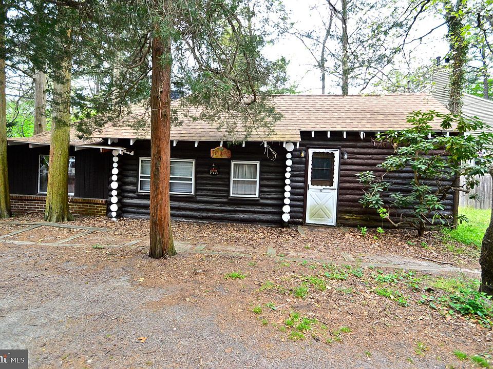 1st image of 83 Powhatan Trl