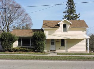 335 S River St, Lowell, WI 53557