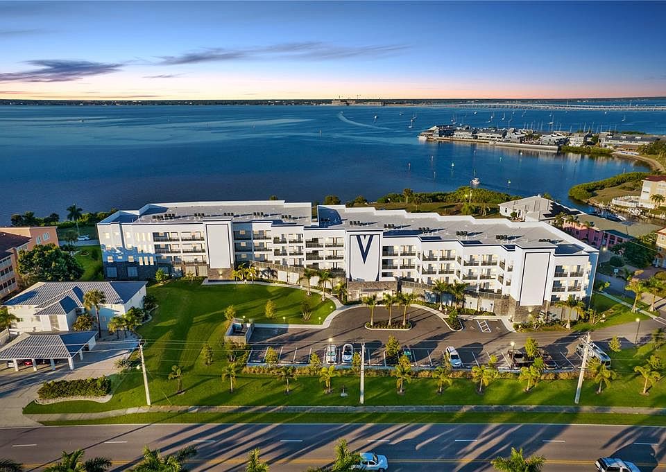 1st image of 1425 PARK BEACH CIRCLE #127