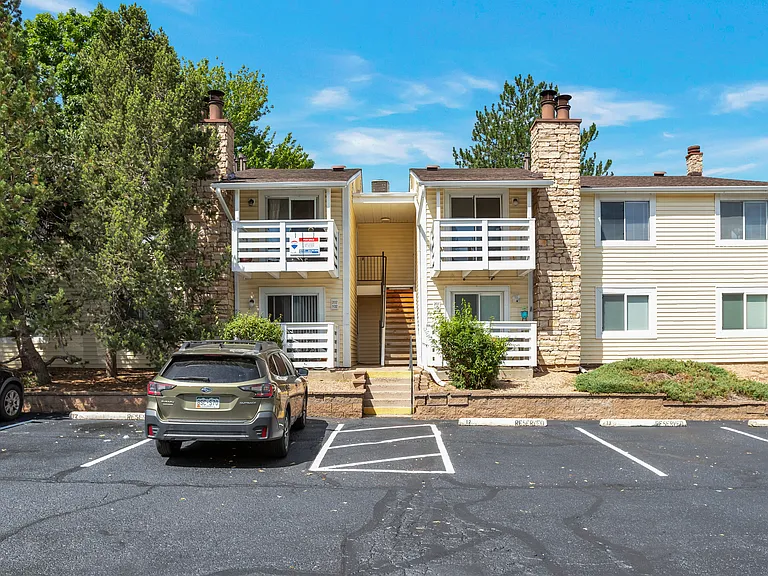 8555 Fairmount Dr #B201 — Photo 7