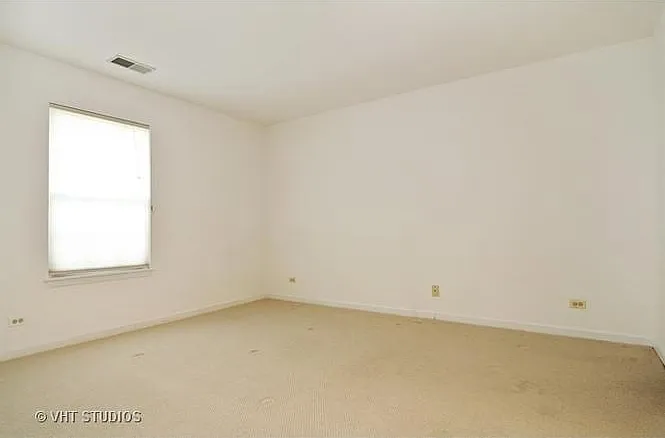 1139 Orleans Dr — Photo 8
