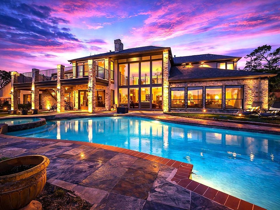 1st image of 3122 Robinson Rd