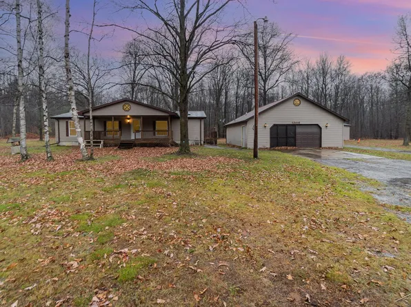 12416 Bell Rd, Burt, MI 48417
