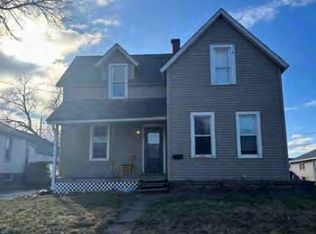 3631 Rockingham Rd, Davenport, IA 52802