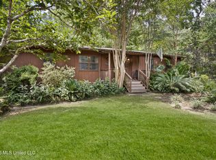 2831 Belmont Dr, Ocean Springs, MS 39564