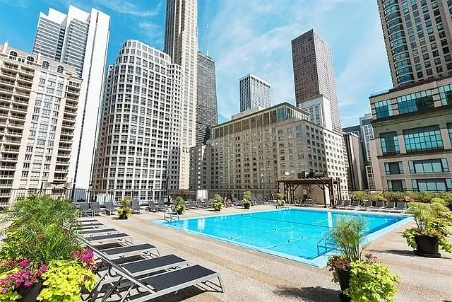 1 bed, 725 sqft, $2,499 — Photo 1