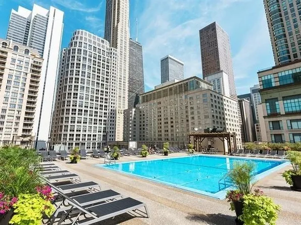 30 E Huron St, Chicago, IL