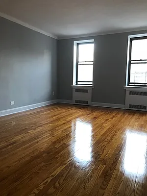 Rented by John Thomas, LREB | media 7