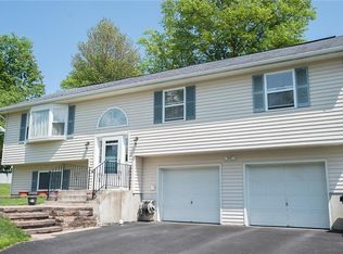 3 Yale Dr, Walden, NY