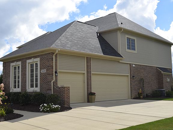3 Car Garage