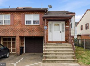 826 Hendrix St, Philadelphia, PA 19116