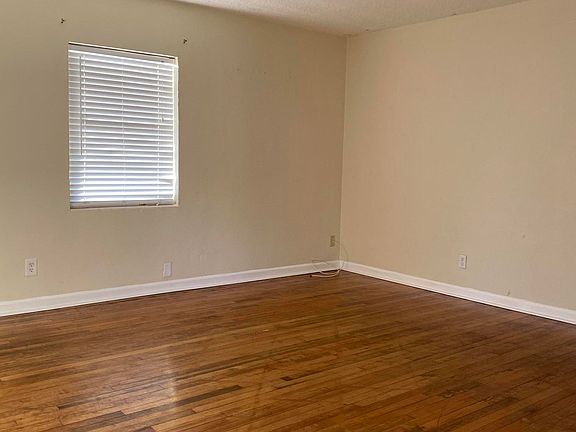 5th image of 6317 Sage Dr