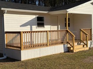 139 N Jackson Rd, Hopkins, SC 29061