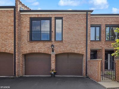 19W255 Governors Trl, Oak Brook, IL, 60523