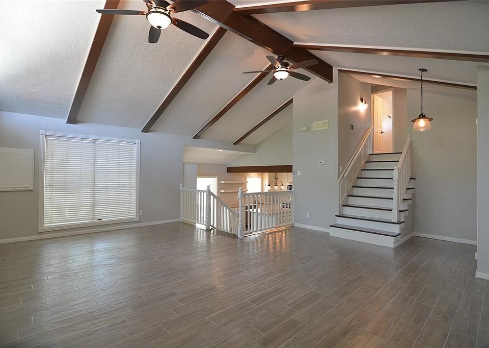 1st image of 19118 Challe Cir W