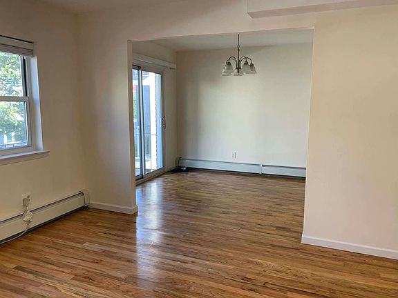 4th image of 2312 31st Dr APT 2