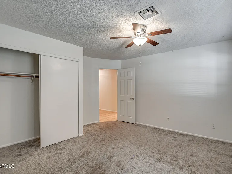 815 E Calle Del Norte — Photo 26