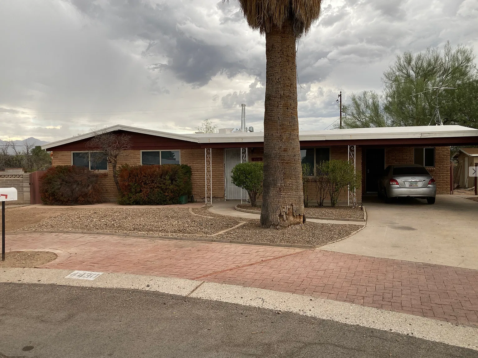 3 bed, 1287 sqft, $1,800 — Photo 3