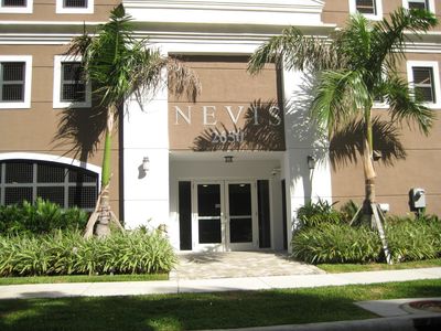 2650 SW 37th Ave APT 605, Miami, FL, 33134