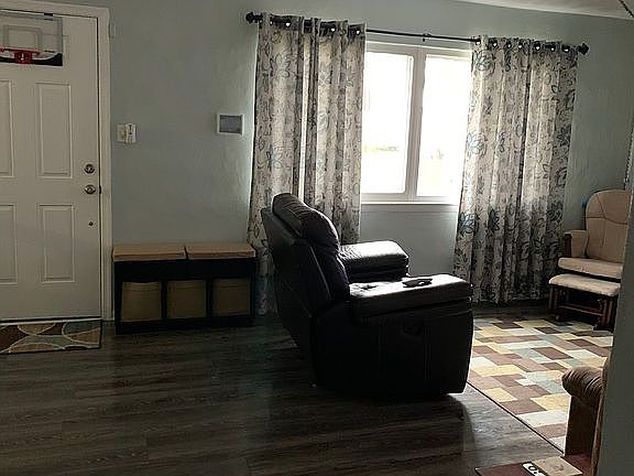 3rd image of 236 Waverly Dr
