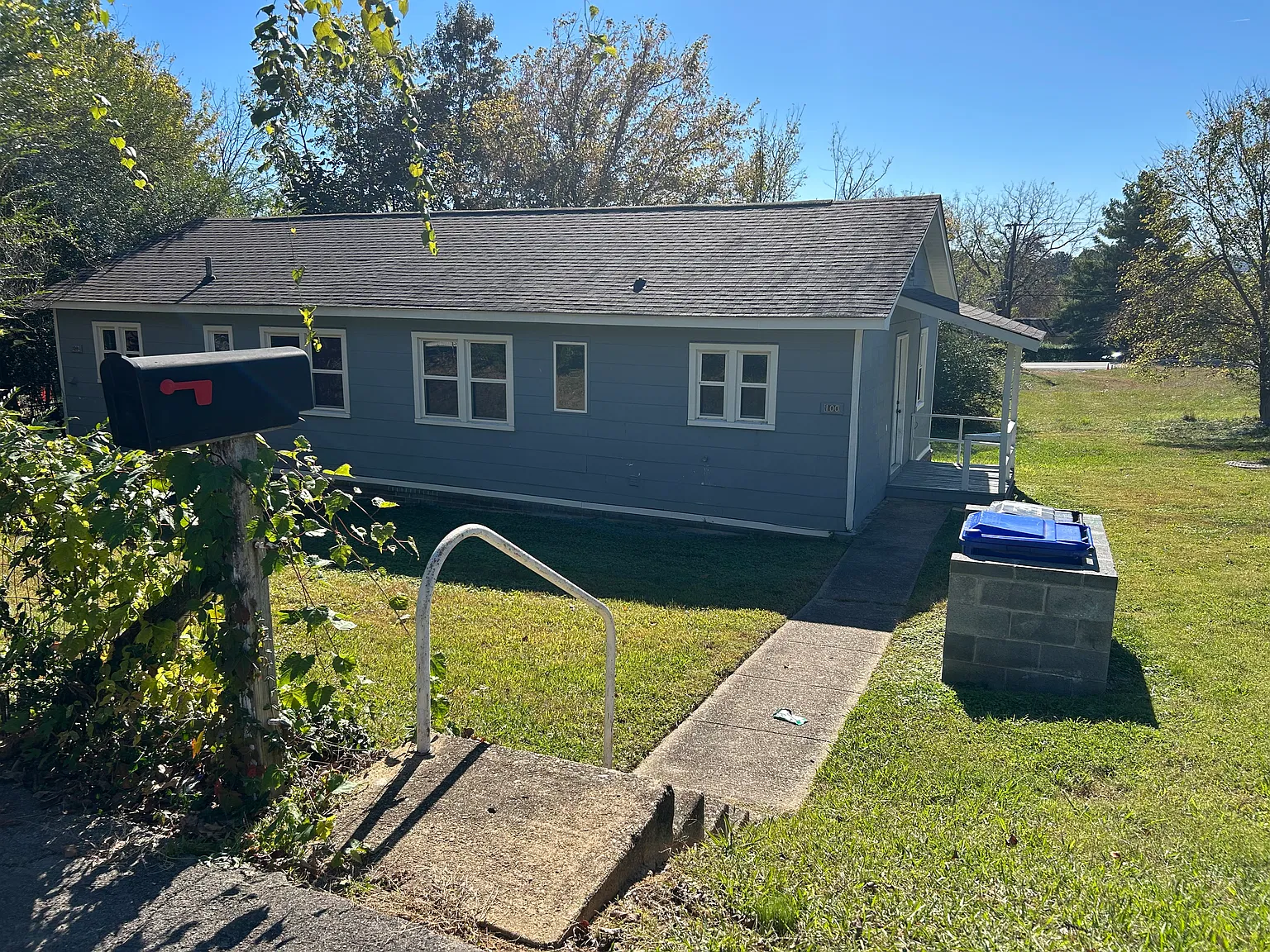2 bed, 800 sqft, $1,500 — Photo 2
