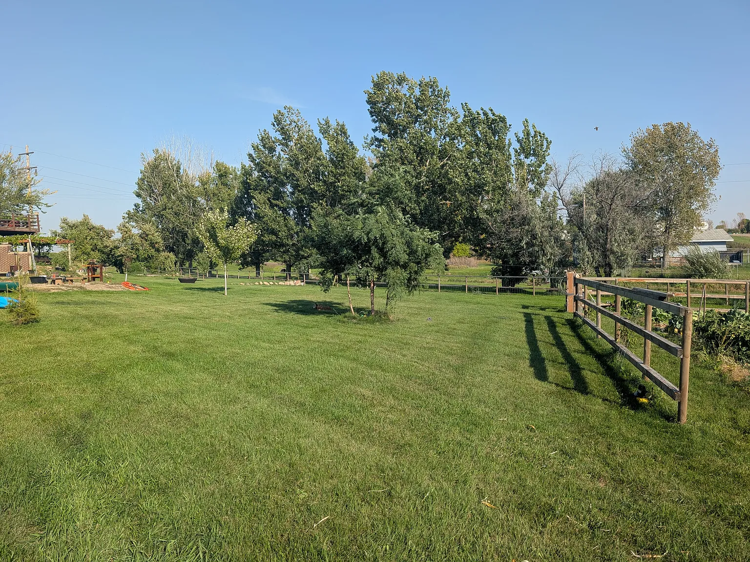 2 bed, 2016 sqft, $1,850 — Photo 2
